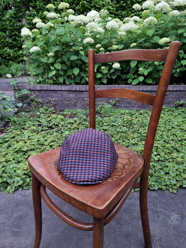 Flat_Cap_Summer_Rose_Ruit_Pied_De_Poule