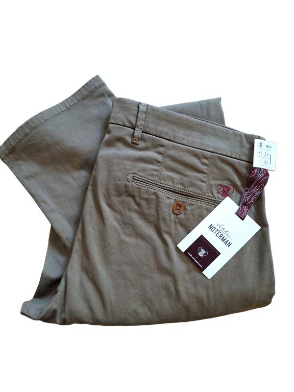 Chino_Noterman_In_Khaki