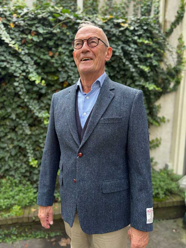 Harris_Tweed_Jacket_610_Leather_Buttons