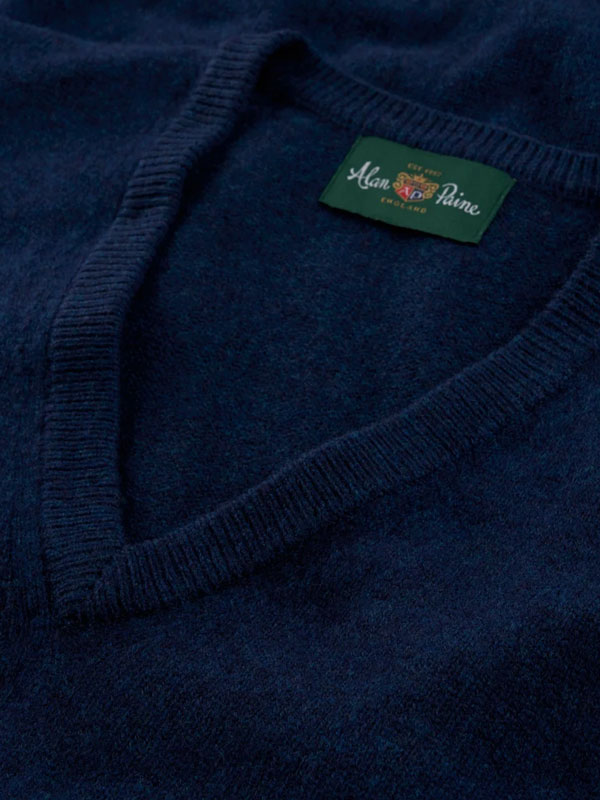 Norfolk Vee Neck Slipover Indigo – Image 4